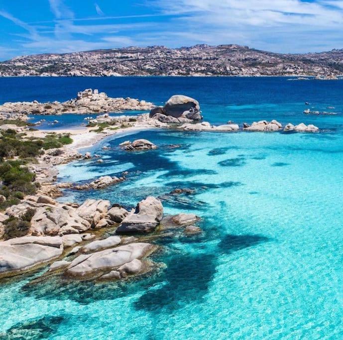 Gelsi Holiday Home La Maddalena Ла Мадалена Екстериор снимка